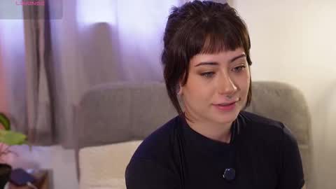 Blue online show from February 20, 2026, 7:25 pm