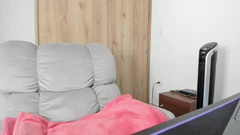 Hellen Sofia instagram hellen5546 online show from March 16, 2026, 12:53 pm