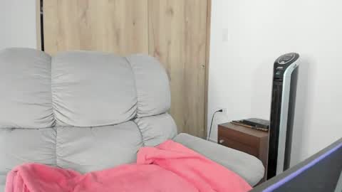 Hellen Sofia instagram hellen5546 online show from May 2, 2026, 7:30 pm