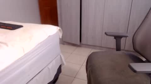 spykeXtee online show from February 9, 2025, 6:43 am