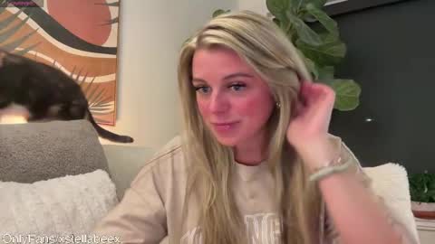 xstellabeex online show from December 2, 2024, 11:51 pm