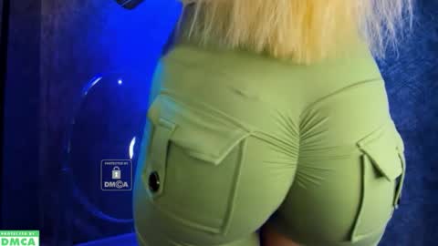 xteona online show from October 9, 2025, 10:57 am