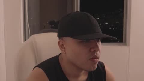 Snapshot of xtiann_ chatting on January 18, 2026, 2:48 am xtiann_ online show from January 18, 2026, 2:48 am