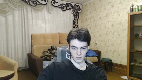 traqqq online show from December 8, 2024, 6:50 pm