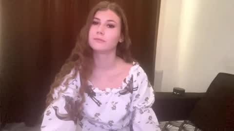 Elina online show from May 1, 2026, 8:19 am