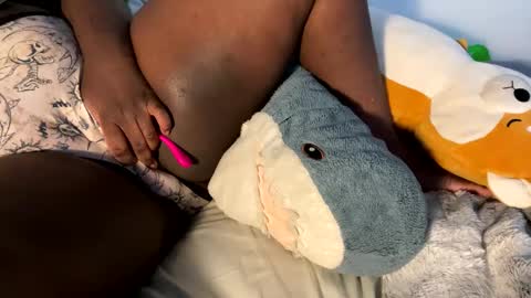 Syd online show from December 10, 2024, 6:49 pm