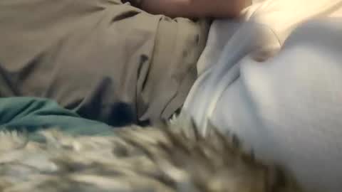 xuzn online show from April 3, 2026, 6:44 am