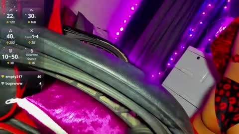 Hairy Queen Valentina online show from December 16, 2024, 11:33 am