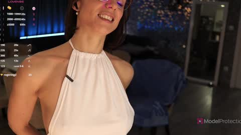 FrancyStepmom and YStepson    INTERESTED IN A GIRL-GIRL COLLABORATION  TEXT ME HERE  or INSTAGRAM online show from February 13, 2026, 5:09 pm