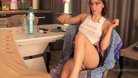 FrancyStepmom and YStepson    INTERESTED IN A GIRL-GIRL COLLABORATION  TEXT ME HERE  or INSTAGRAM online show from May 11, 2026, 3:40 pm