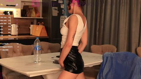 FrancyStepmom and YStepson    INTERESTED IN A GIRL-GIRL COLLABORATION  TEXT ME HERE  or INSTAGRAM online show from May 26, 2026, 4:25 pm