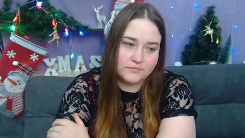Snapshot of xx_daniella_xx chatting on December 18, 2024, 7:19 pm xx daniella xx online show from December 18, 2024, 7:19 pm