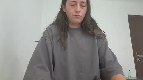 xx_flowprincess_xx online show from April 27, 2026, 4:54 am