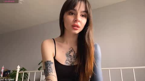 Lily online show from March 25, 2026, 11:05 am