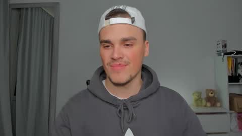 raul online show from November 29, 2025, 7:28 pm