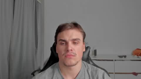 raul online show from March 8, 2026, 2:04 am