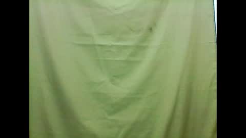 Mariel online show from October 9, 2025, 1:25 am