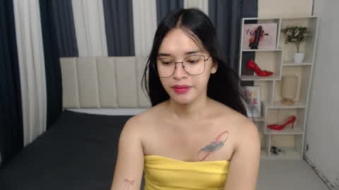 CHLOES ROOM online show from October 7, 2025, 11:51 am