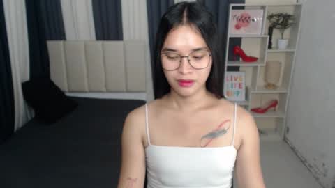 CHLOES ROOM online show from October 11, 2025, 5:22 pm