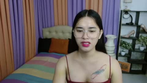 CHLOES ROOM online show from December 16, 2025, 5:45 am