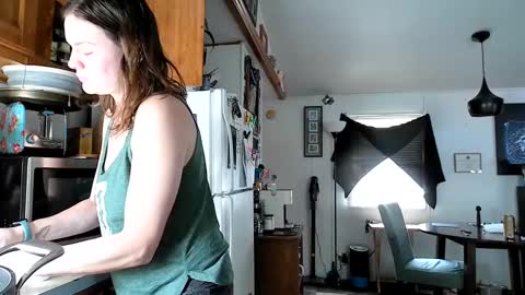 Deezy online show from September 23, 2025, 5:27 pm
