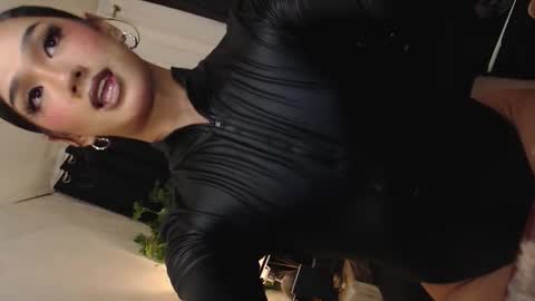 Snapshot of xxgoddessofsatisfactionxx chatting on October 23, 2025, 6:28 pm Sophie online show from October 23, 2025, 6:28 pm