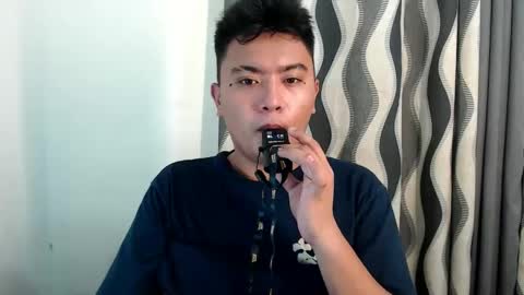 Snapshot of xxhotloyd_cummerx chatting on December 23, 2024, 3:12 pm Loyd online show from December 23, 2024, 3:12 pm