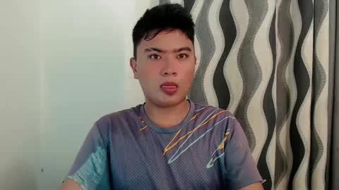 Snapshot of xxhotloyd_cummerx chatting on December 26, 2024, 10:37 am Loyd online show from December 26, 2024, 10:37 am