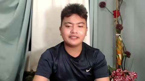 Snapshot of xxhotloyd_cummerx chatting on December 30, 2024, 8:15 pm Loyd online show from December 30, 2024, 8:15 pm