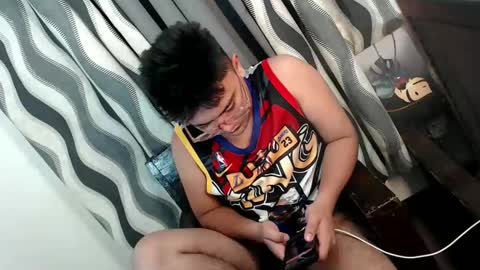 Snapshot of xxhotloyd_cummerx chatting on January 14, 2025, 2:11 pm Loyd online show from January 14, 2025, 2:11 pm