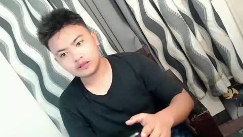 Snapshot of xxhotloyd_cummerx chatting on February 23, 2025, 12:05 pm Loyd online show from February 23, 2025, 12:05 pm