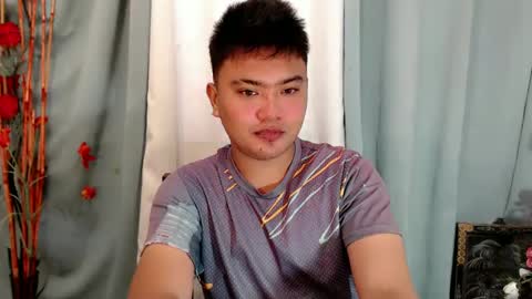 Snapshot of xxhotloyd_cummerx chatting on March 1, 2025, 12:39 am Loyd online show from March 1, 2025, 12:39 am