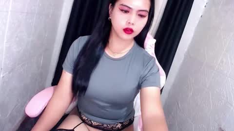 divine online show from October 4, 2025, 11:14 pm