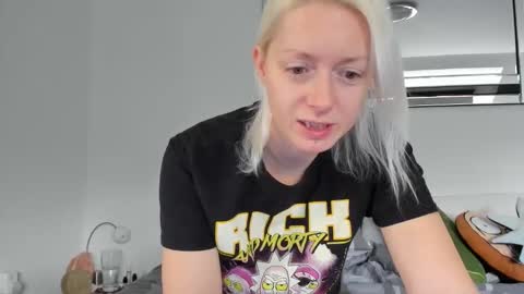 Snapshot of xxkimber_bentonxx chatting on October 25, 2025, 8:55 am  Next online Monday to Friday 10am till 2pm UK time online show from October 25, 2025, 8:55 am