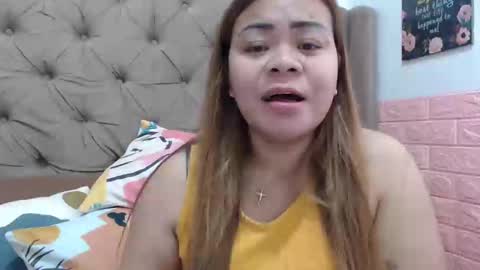 Snapshot of xxkryzelxx chatting on January 29, 2025, 8:29 am Dhel online show from January 29, 2025, 8:29 am