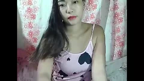 Snapshot of xxkylie18 chatting on September 17, 2025, 12:51 pm xxkylie18 online show from September 17, 2025, 12:51 pm