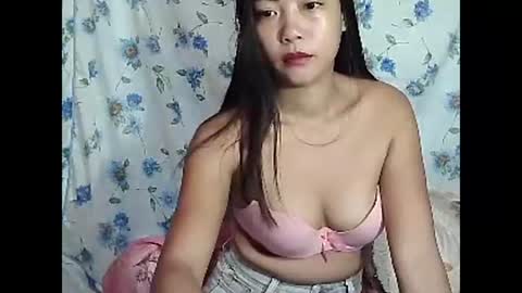 Snapshot of xxkylie18 chatting on September 22, 2025, 7:05 pm xxkylie18 online show from September 22, 2025, 7:05 pm