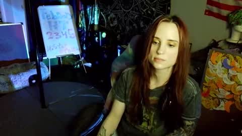 Snapshot of xxlilithmoonxx chatting on February 24, 2026, 2:20 am Lilith online show from February 24, 2026, 2:20 am