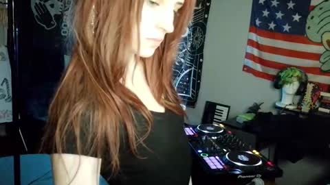 Snapshot of xxlilithmoonxx chatting on March 18, 2026, 1:31 am Lilith online show from March 18, 2026, 1:31 am