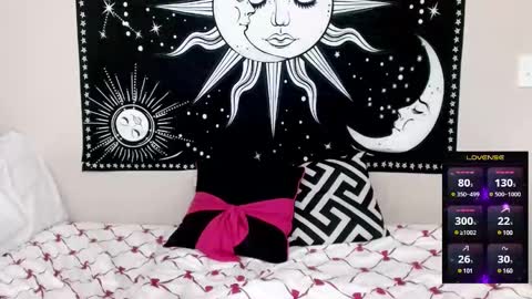 Natalie Jade online show from March 3, 2025, 11:22 am