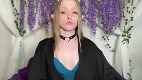 LoveAnastasia online show from March 18, 2026, 4:10 pm