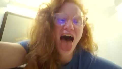 Snapshot of xxmariebliss chatting on July 10, 2026, 1:25 pm xxmariebliss online show from July 10, 2026, 1:25 pm