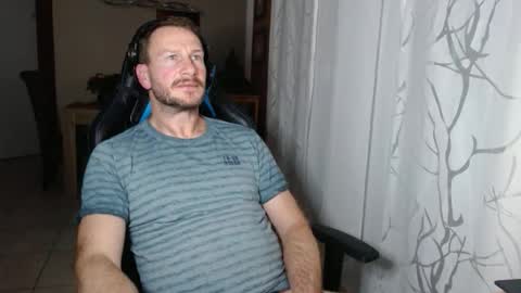 Snapshot of xxmettexx chatting on December 2, 2025, 9:54 pm xxmettexx online show from December 2, 2025, 9:54 pm