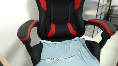 Snapshot of xxmonsterbigcockxx chatting on October 23, 2025, 2:00 am  Kaycee  online show from October 23, 2025, 2:00 am