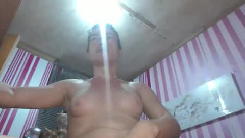 xxrowenatastycockforyouxx online show from January 18, 2026, 3:32 am