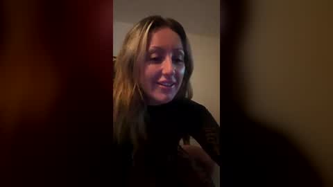 Snapshot of xxsensualcouplexx chatting on July 7, 2026, 10:03 pm xxsensualcouplexx online show from July 7, 2026, 10:03 pm