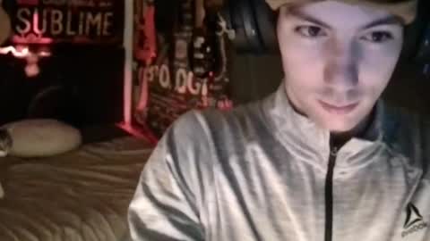 Snapshot of xxwhitefoxx chatting on March 8, 2025, 7:16 am David Fox online show from March 8, 2025, 7:16 am