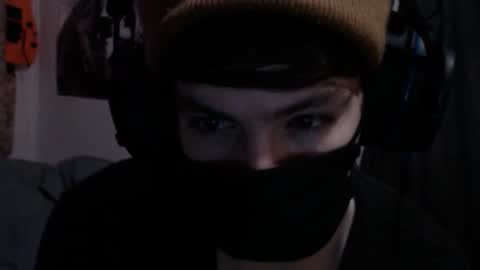 Snapshot of xxwhitefoxx chatting on September 17, 2025, 4:03 am David Fox online show from September 17, 2025, 4:03 am