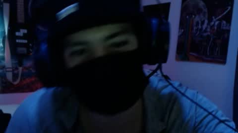 Snapshot of xxwhitefoxx chatting on April 17, 2026, 8:17 am David Fox online show from April 17, 2026, 8:17 am