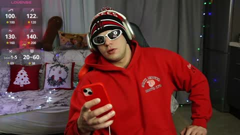     online show from January 4, 2025, 11:17 pm